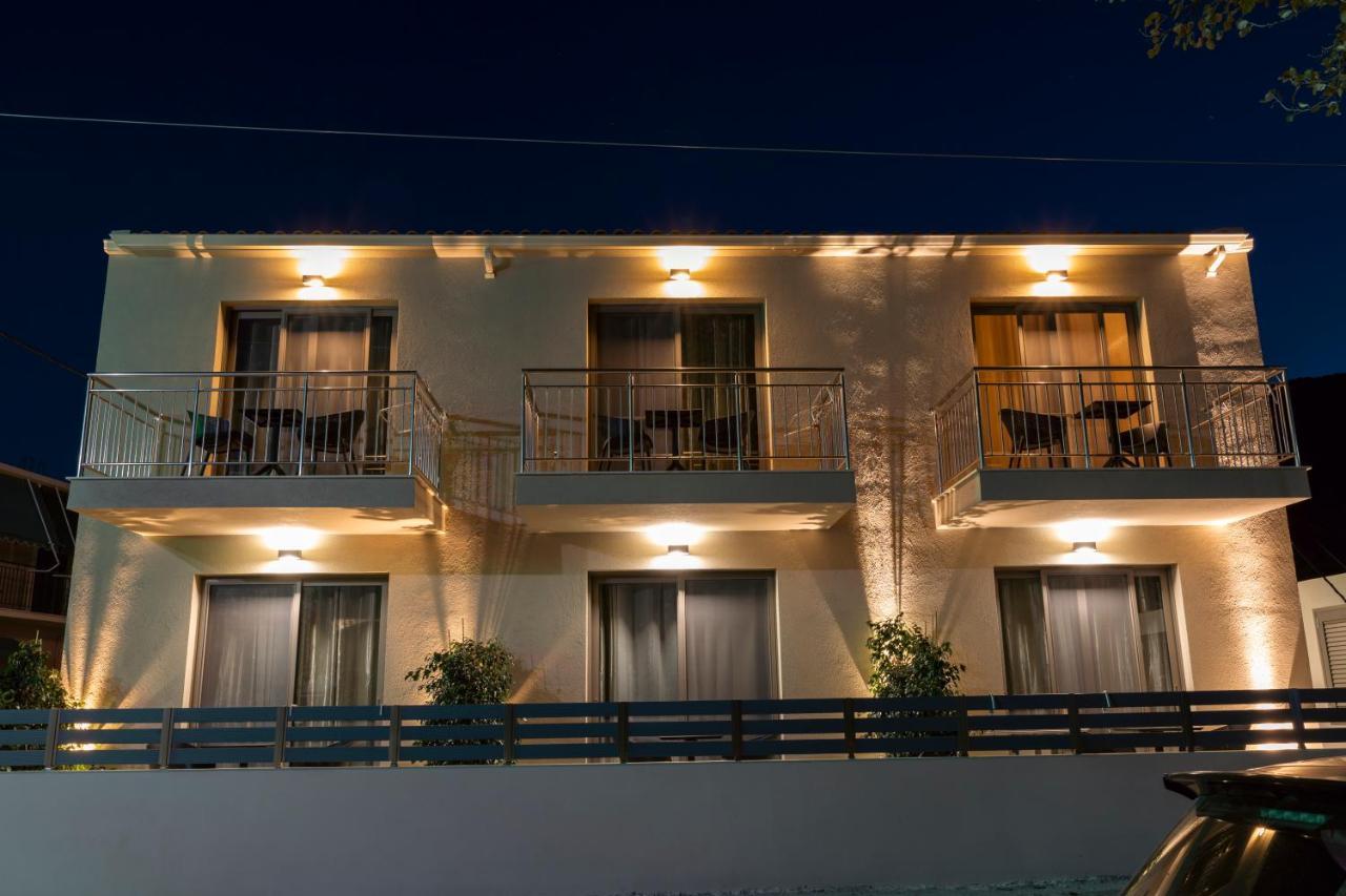 Nicole Studios Agia Efimia Exterior photo